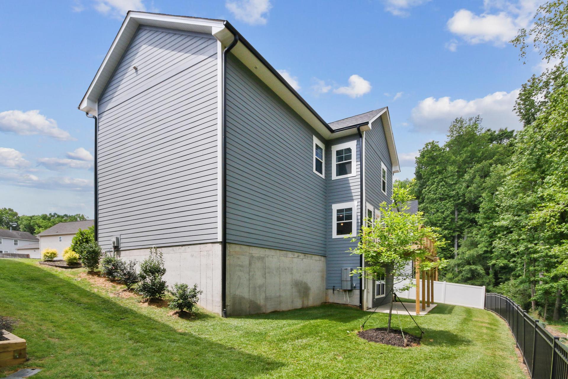 Dumphries Dr bathroom design - new construction rental home