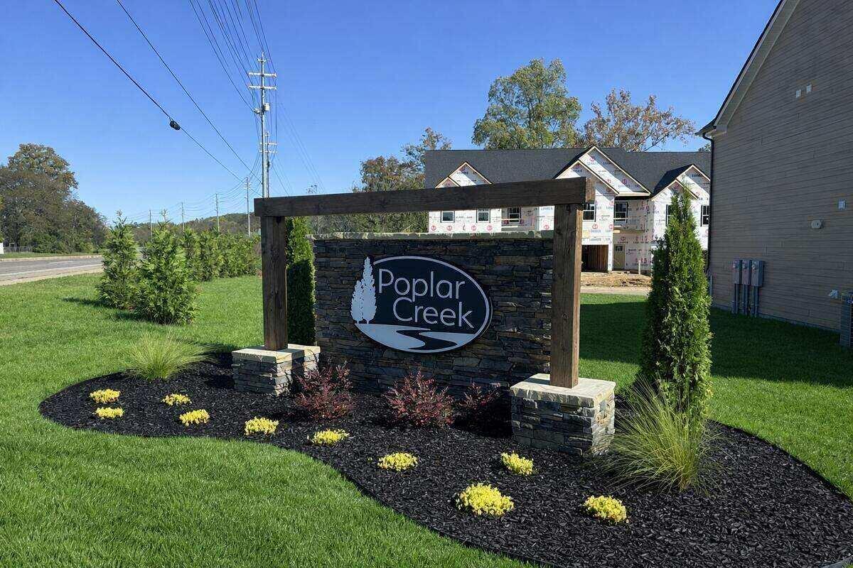 Poplar Creek townhomes for rent in Oak Ridge, TN