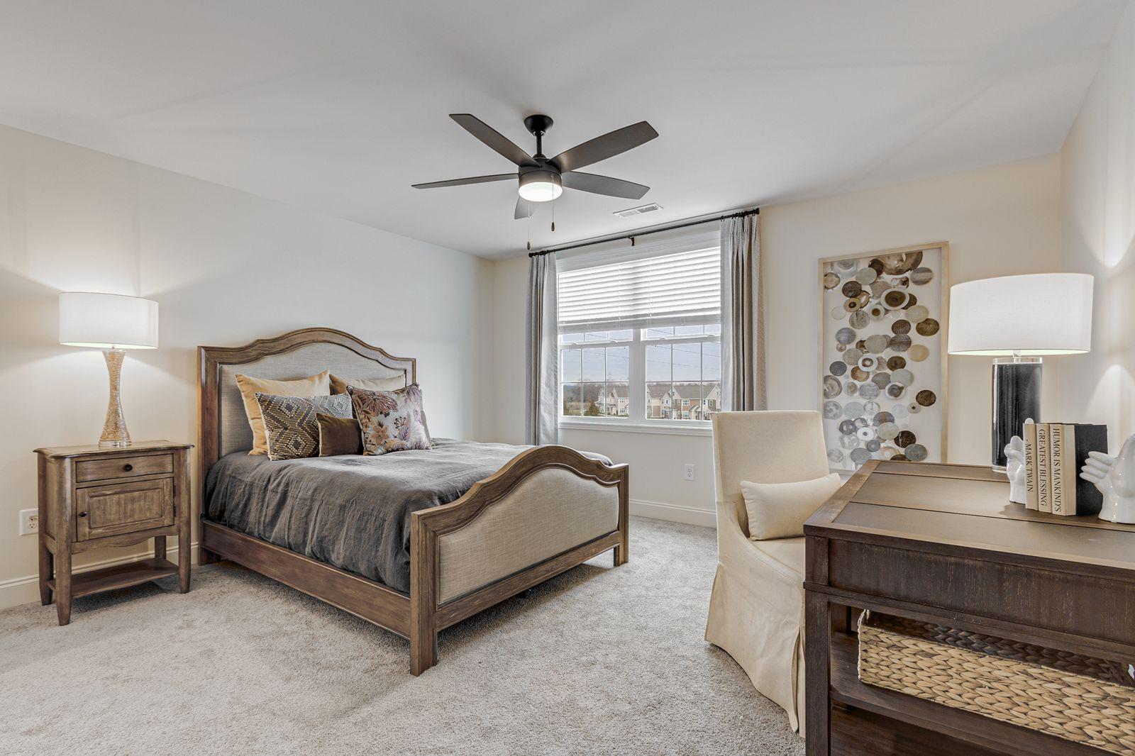 Preston Park spacious master bedroom