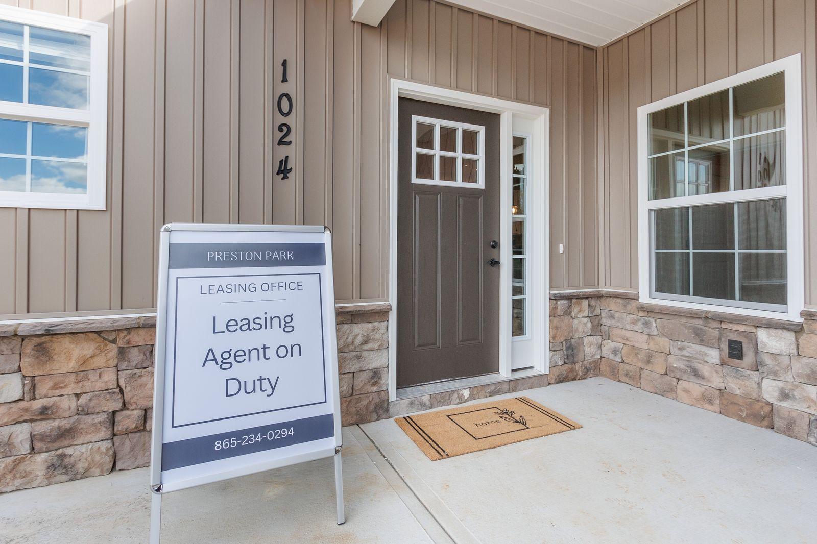 Preston Park living area - new construction rental home