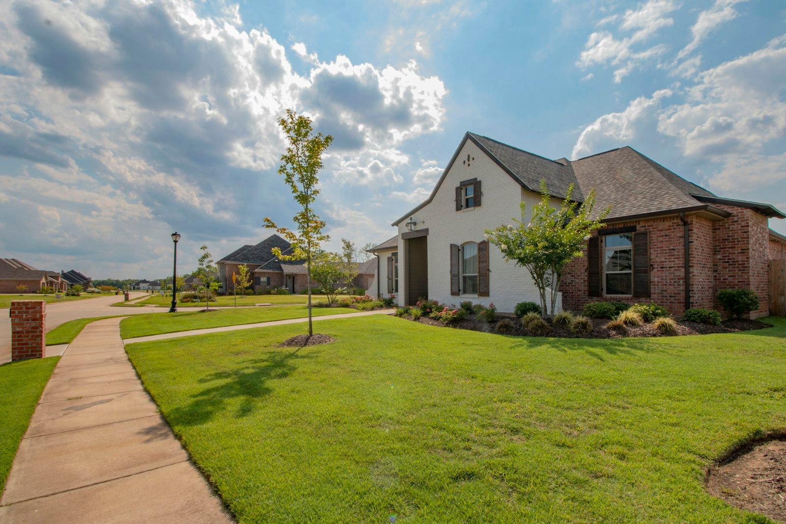 Renting vs Buying in Tennessee: A 2026 Decision Guide