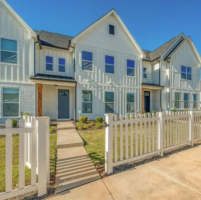 Allston community exterior and curb appeal