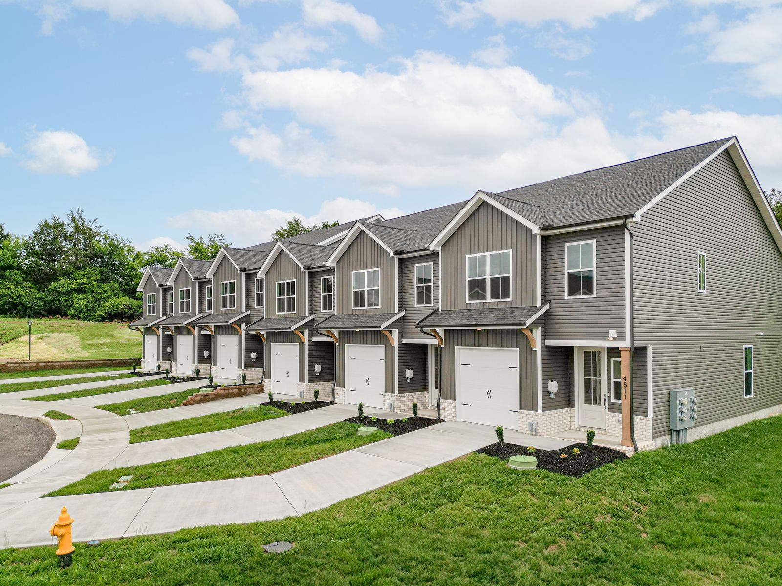 Snowmass pet-friendly townhomes in Halls, North Knoxville, Knoxville